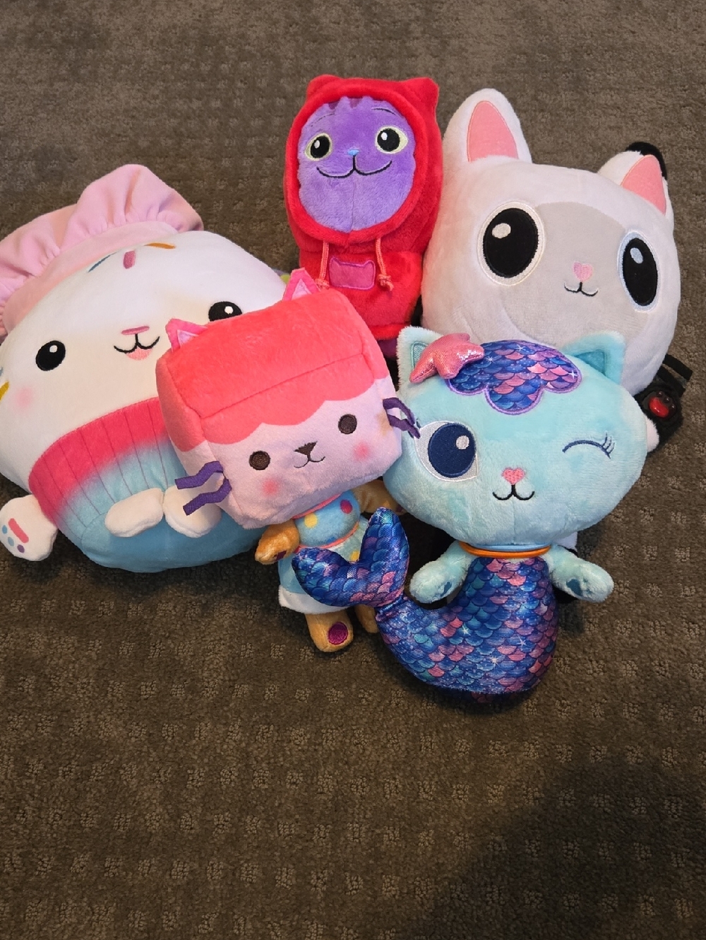 LOT Gabby's Dollhouse Plush
